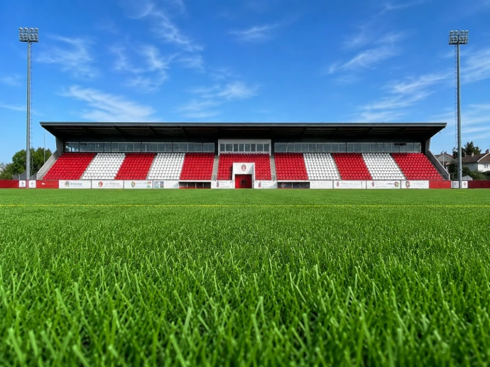 Pantalla LED profesional para campo de fútbol